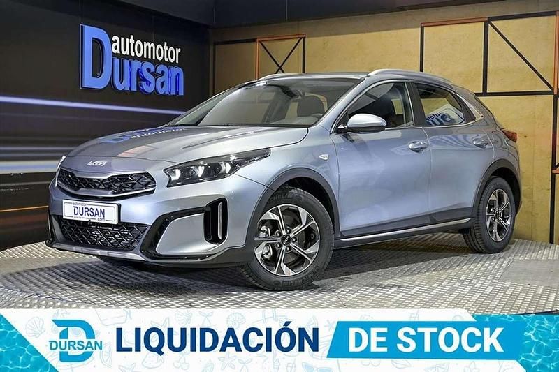 Gris Nuevo 2025 Kia XCeed SUV | 21.890 € (Un poco caro) - Imagen 1/4