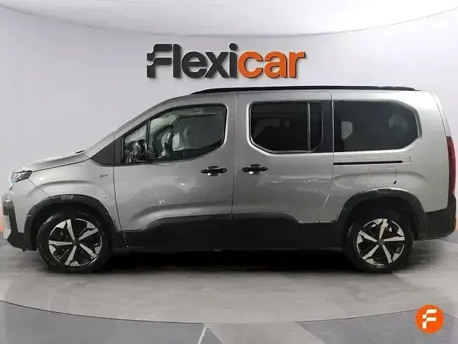 Usado Peugeot Rifter Allure 130 CV (95 kW) 2025 Gris Monovolumen