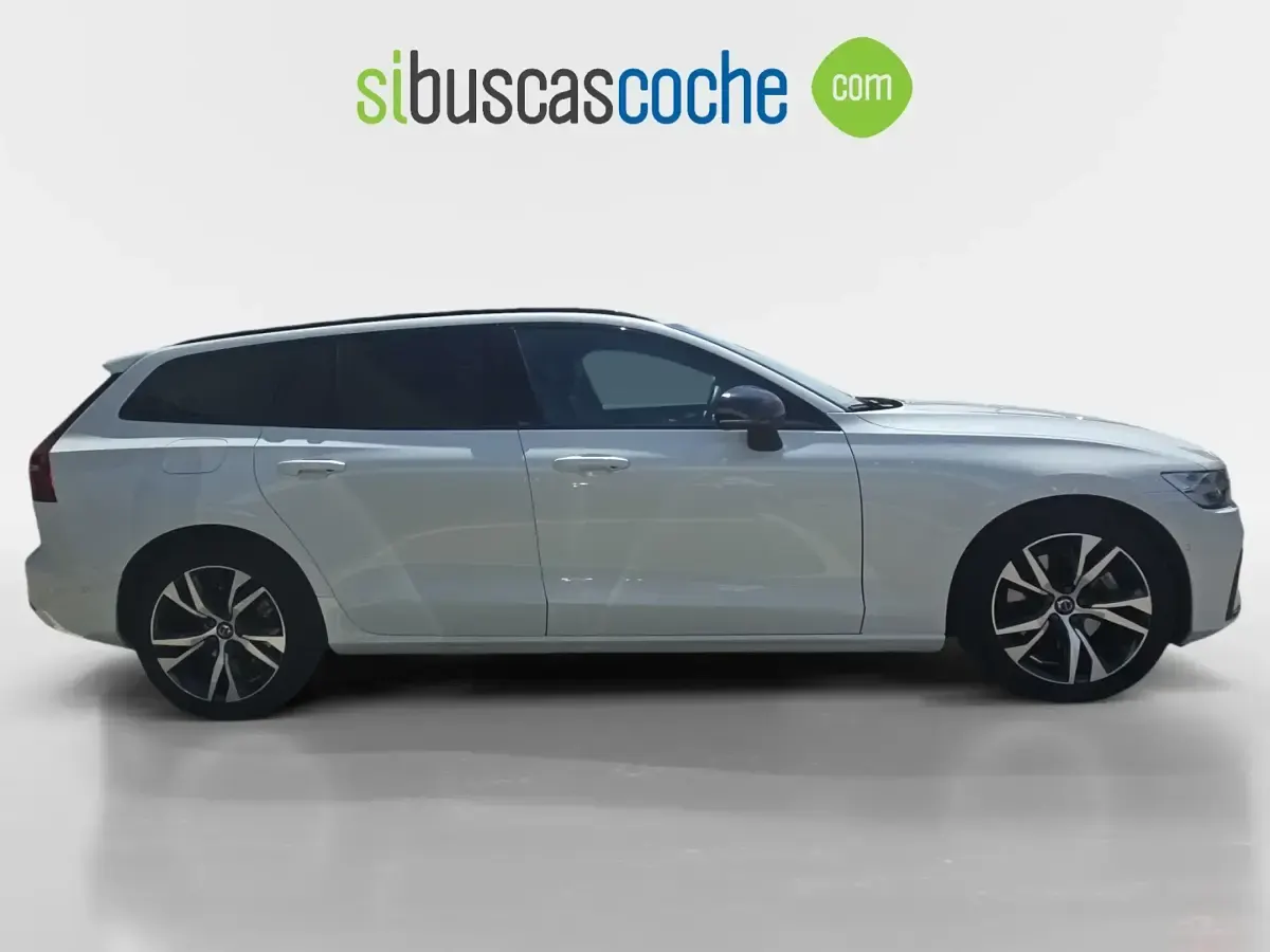Usado Volvo V60 Plus 211 CV (155 kW) 2025 Blanco Familiar