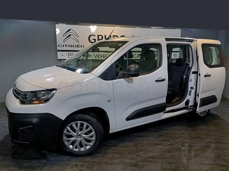 Usado Citroën Berlingo Live 102 CV (75 kW) 2022 Blanco Monovolumen