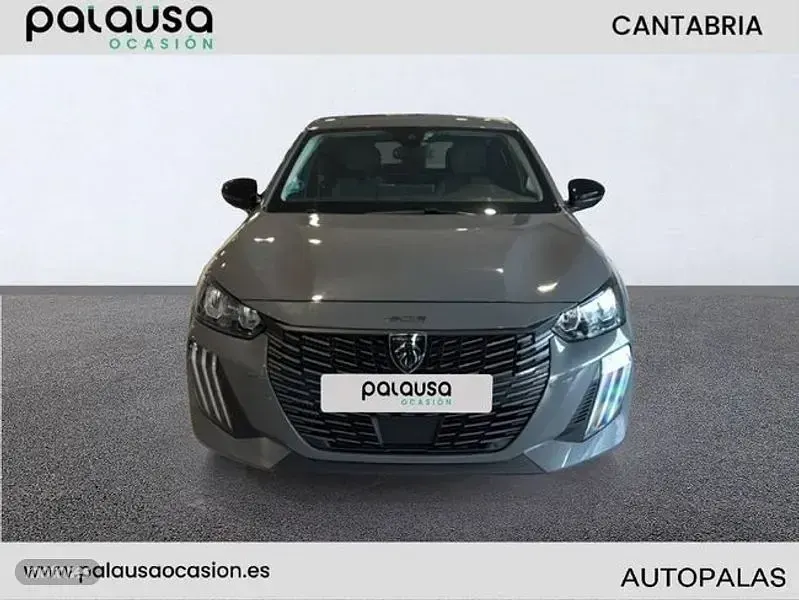 Usado Peugeot 208 Allure 110 CV (80 kW) 2025 Gris Utilitario