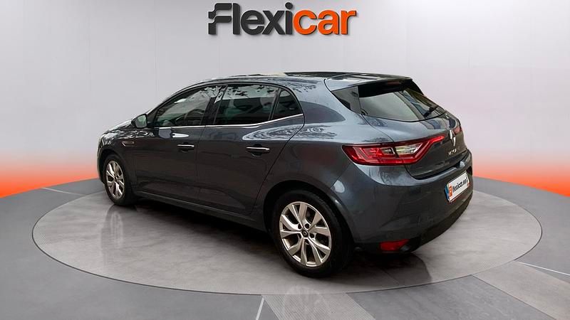 Usado Renault Mégane IV Business 140 CV (102 kW) 2020 Gris Berlina