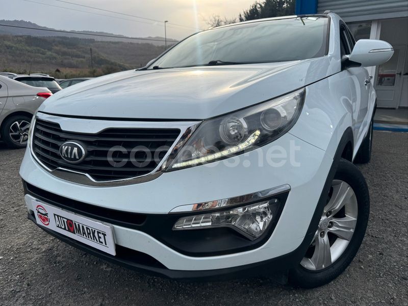 Blanco Usado 2013 Kia Sportage SUV | 9990 € (Precio justo) - Imagen 1/4
