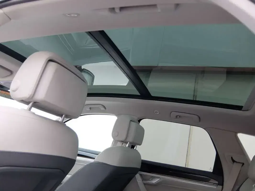 Usado VW Touareg Elegance 231 CV (169 kW) 2021 Negro SUV