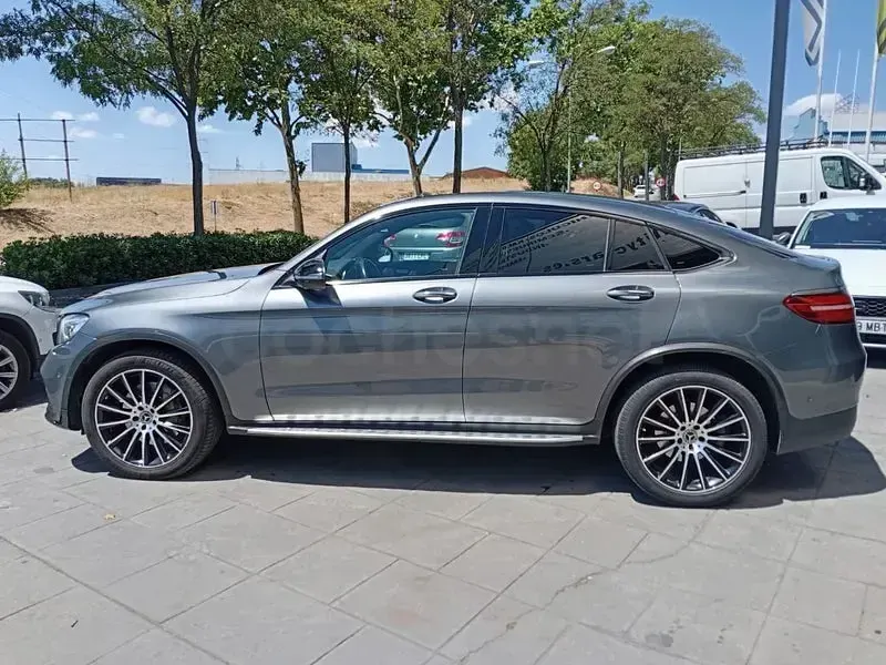 Usado Mercedes GLC250 204 CV (150 kW) 2019 Gris / plata SUV