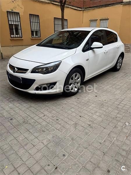 Usado Opel Astra Excellence 110 CV (80 kW) 2014 Blanco Berlina