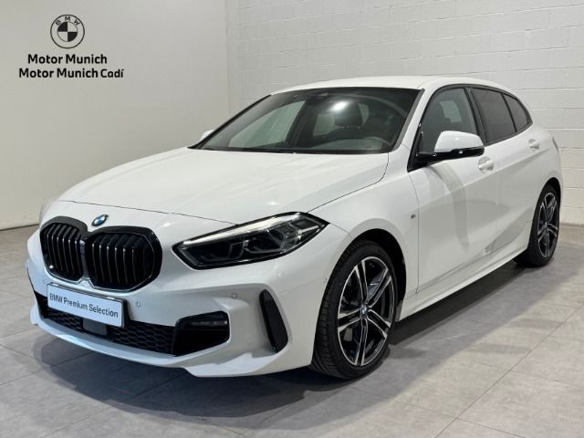Blanco Usado 2024 BMW 118 Comfort Edition Utilitario | 30.590 € (Precio justo) - Imagen 1/4