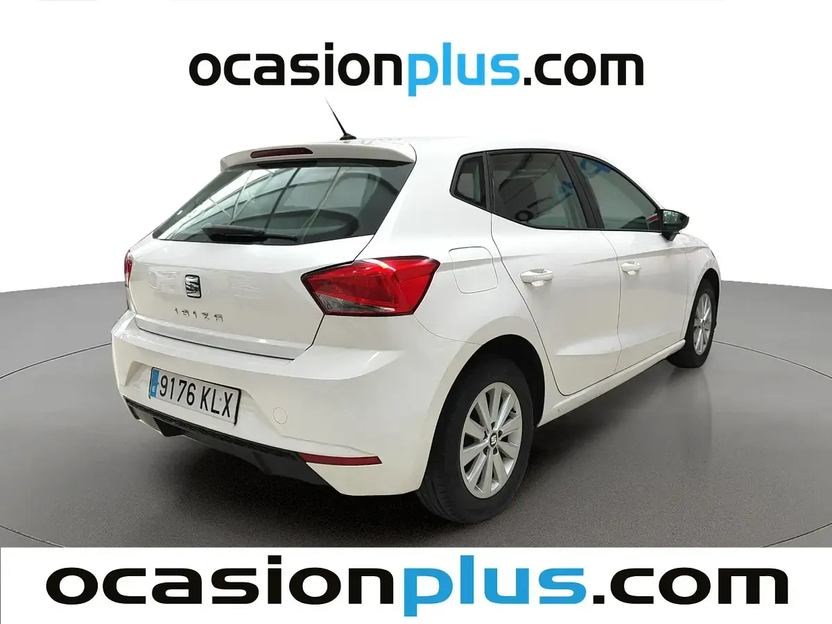 Usado Seat Ibiza Style 95 CV (69 kW) 2018 Blanco Utilitario
