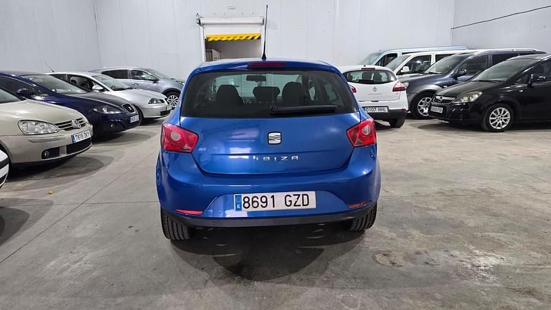 Usado Seat Ibiza Style 105 CV (77 kW) 2010 Azul Berlina
