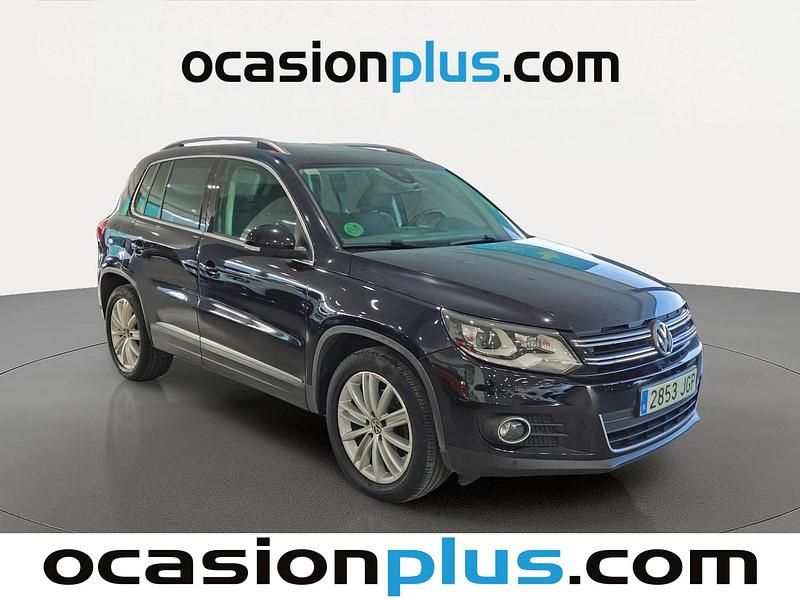 Usado VW Tiguan Sportline 150 CV (110 kW) 2015 Negro SUV