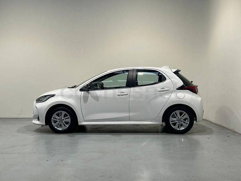 Usado Mazda 2 116 CV (85 kW) 2022 Blanco Berlina