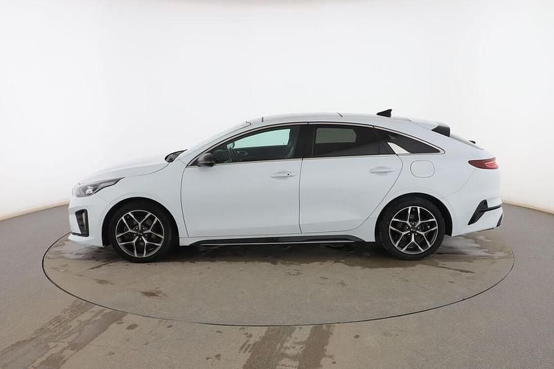 Usado Kia ProCeed GT-Line 120 CV (88 kW) 2021 Blanco Familiar