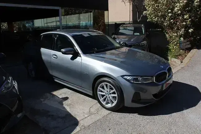 Usado BMW 320e 204 CV (150 kW) 2024 Gris Berlina
