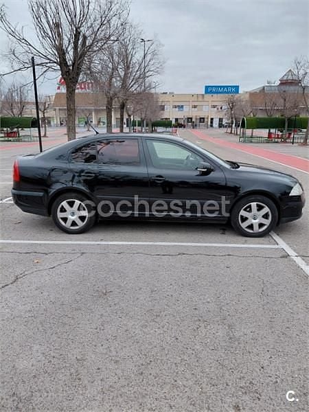 Occasion Skoda Octavia 105 ch (77 kW) 2008 Noir Berline