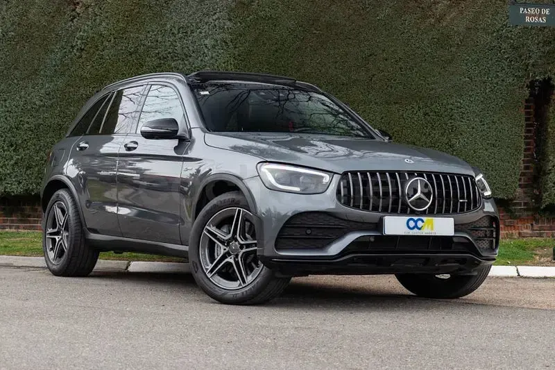 Usado Mercedes GLC43 AMG 390 CV (286 kW) 2021 Gris / plata SUV