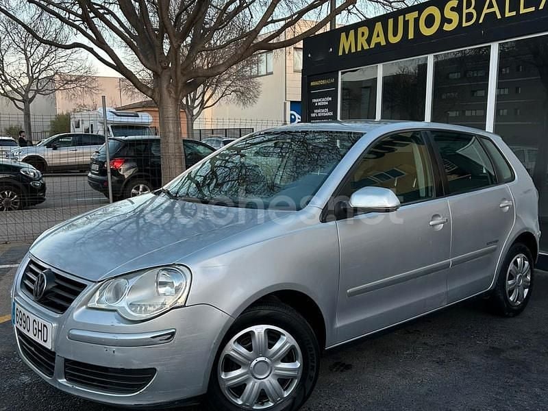 Gris / plata Usado 2008 VW Polo Edition Berlina | 3990 € (Buen precio) - Imagen 1/4