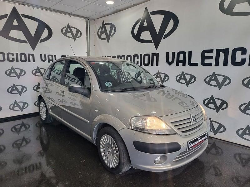 Usado Citroën C3 Exclusive 70 CV (51 kW) 2006 Beige Berlina