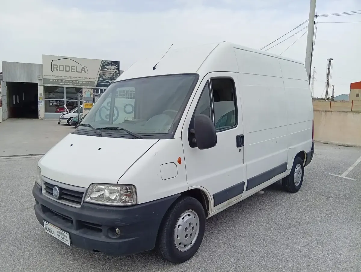 Usado Fiat Ducato 110 CV (80 kW) 2006 Blanco Van