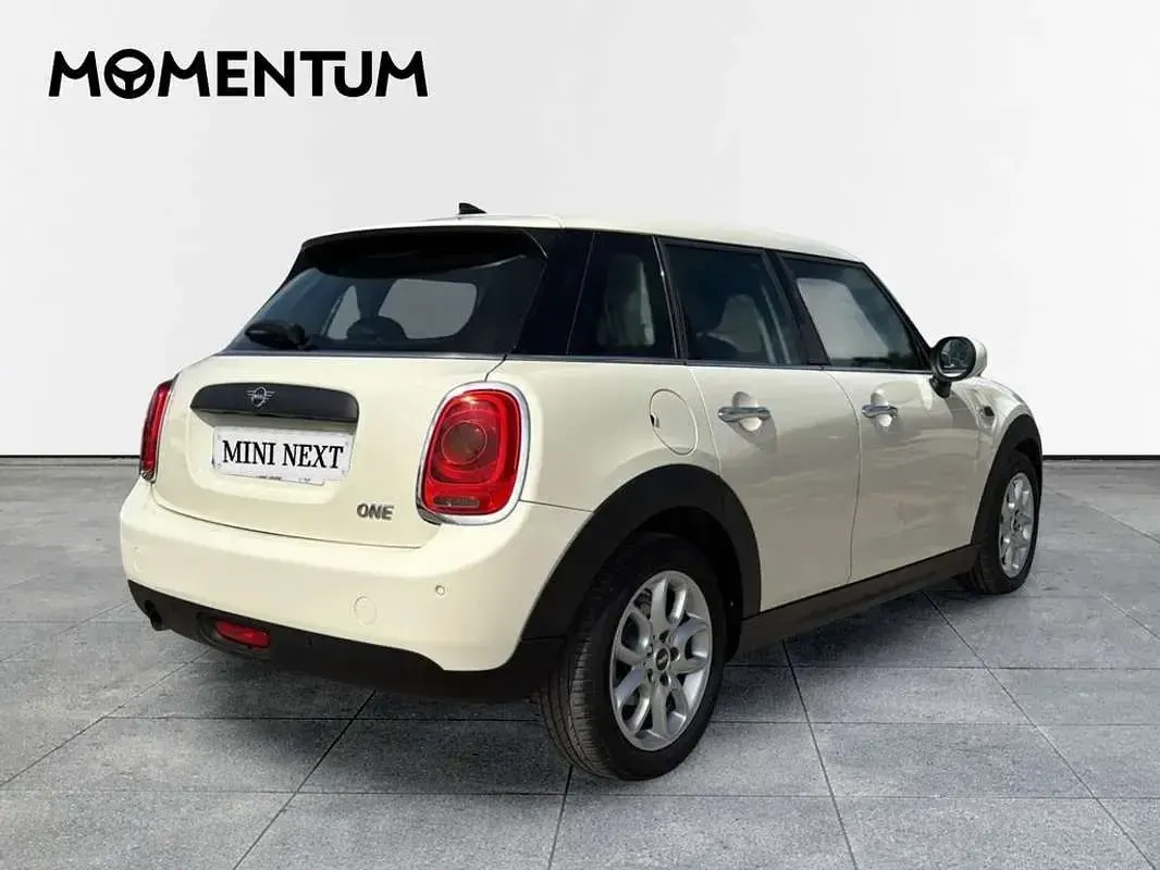 Usado Mini ONE 102 CV (75 kW) 2019 Blanco Utilitario