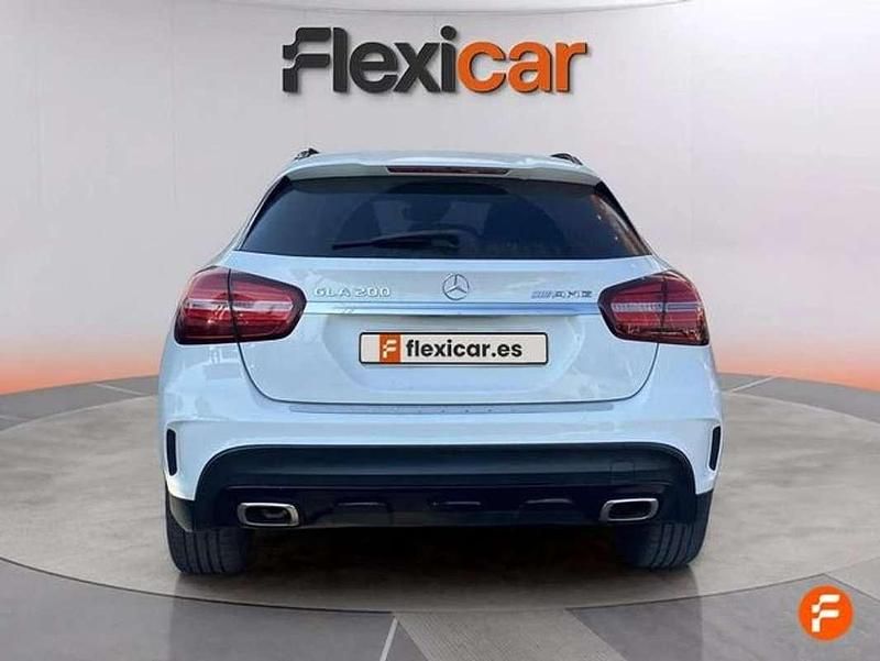 Usado Mercedes GLA200 156 HP (114 kW) 2019 Branco SUV