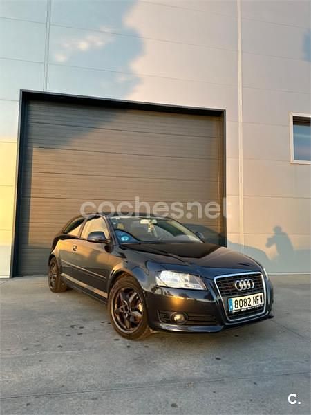 Negro Usado 2009 Audi A3 Attraction Berlina | 5490 € (Super precio) - Imagen 1/4