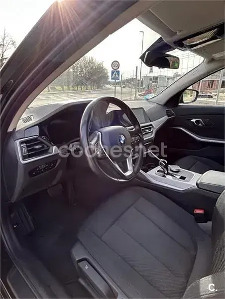 Usado BMW 318 150 CV (110 kW) 2022 Negro Berlina