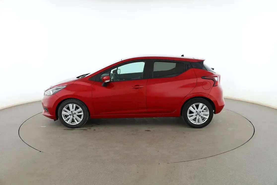 Usado Nissan Micra Acenta 101 CV (74 kW) 2019 Rojo Utilitario