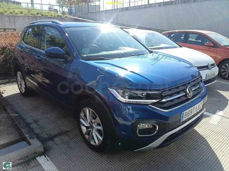 Usado VW T-Cross Sportline 150 CV (110 kW) 2022 Azul SUV