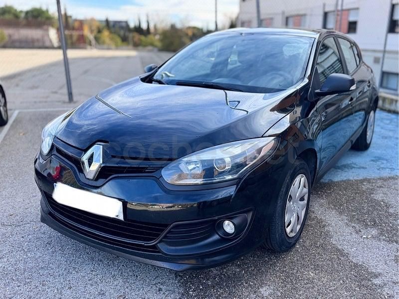 Usado Renault Mégane Business 95 CV (69 kW) 2014 Negro Berlina