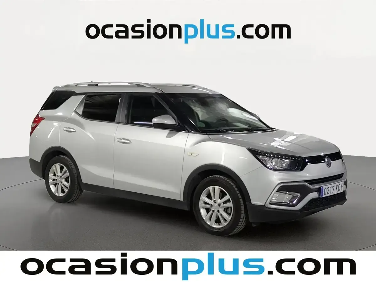 Usado SsangYong XLV 115 CV (84 kW) 2017 Gris SUV