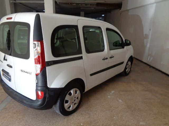 Usado Renault Kangoo 75 CV (55 kW) 2019 Blanco Monovolumen