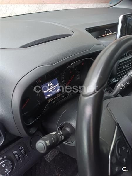 Usado Opel Combo Life Elegance 102 CV (75 kW) 2022 Negro Monovolumen