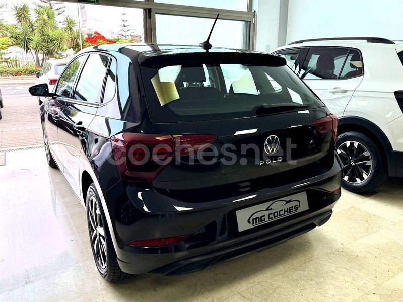 Usado VW Polo Life 95 CV (69 kW) 2022 Negro Berlina