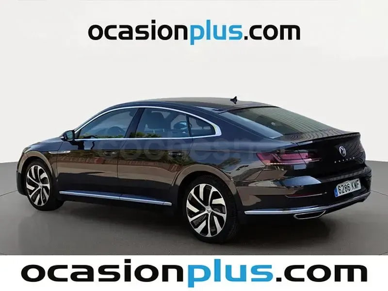 Usado VW Arteon R-line 150 CV (110 kW) 2018 Gris / plata Utilitario