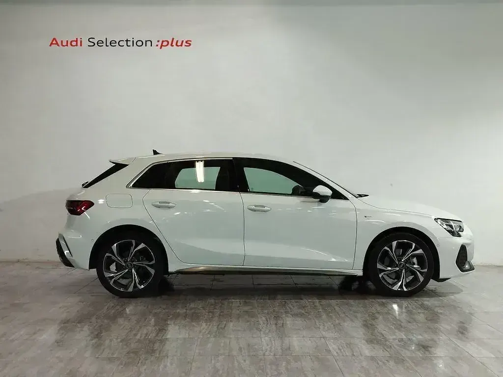 Usado Audi A3 e-tron S-Line 204 CV (150 kW) 2025 Blanco Utilitario