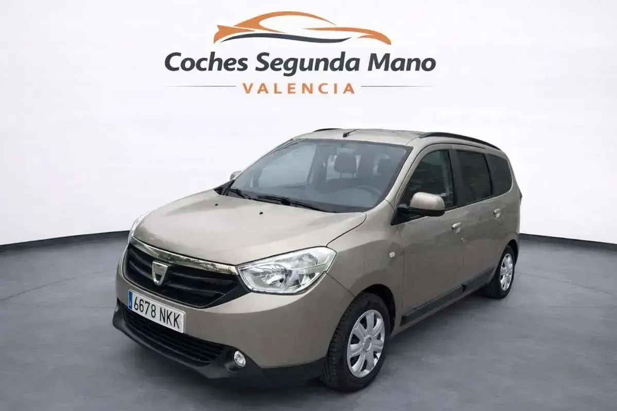 Usado Dacia Lodgy Lauréate 90 CV (66 kW) 2012 Beige Monovolumen