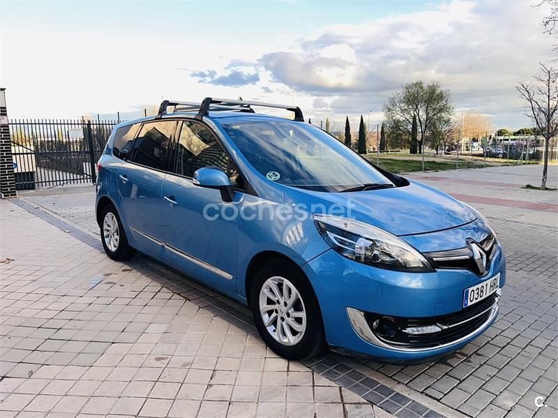 Usado Renault Grand Scénic III Dynamique 110 CV (80 kW) 2013 Azul Monovolumen