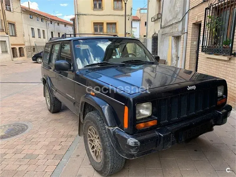 Usado Jeep Cherokee Limited 115 CV (84 kW) 1999 Negro SUV