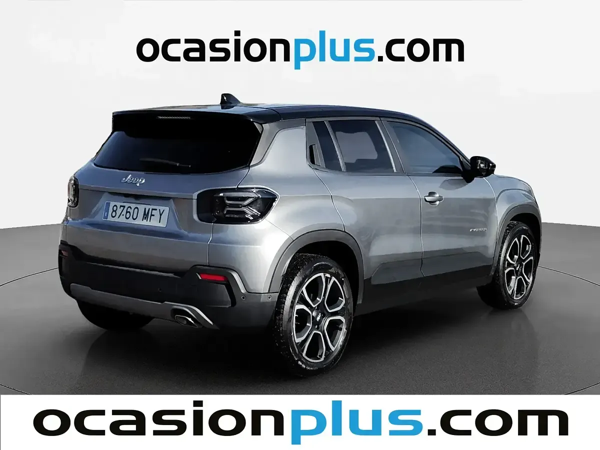 Usado Jeep Avenger Summit 100 CV (73 kW) 2023 Gris SUV