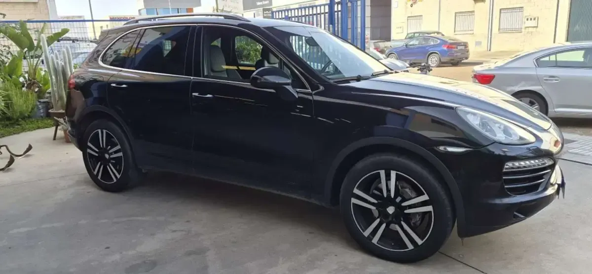 Usado Porsche Cayenne Diesel 245 CV (180 kW) 2011 Negro SUV