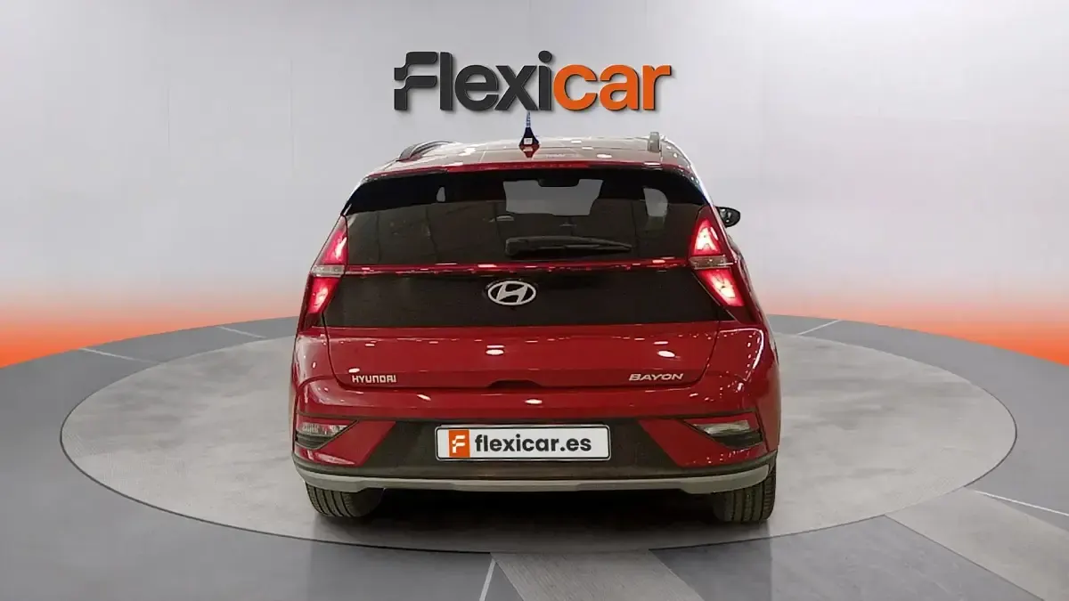 Usado Hyundai Bayon 80 CV (58 kW) 2025 Granate SUV