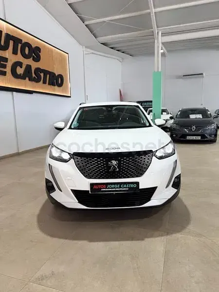 Usado Peugeot 2008 Allure 110 CV (80 kW) 2022 Blanco SUV