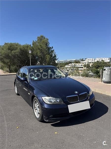 Usado BMW 318 122 CV (89 kW) 2006 Azul Berlina