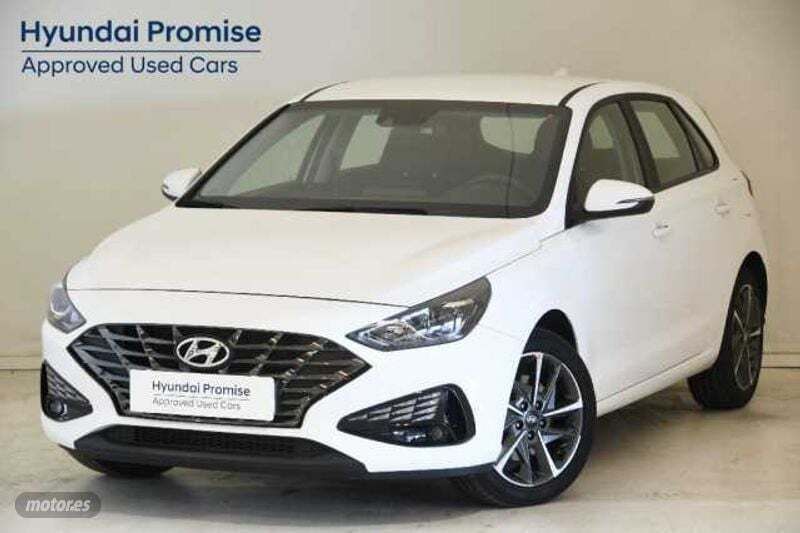Atlas white Usado 2024 Hyundai i30 | 19.500 € (Precio justo) - Imagen 1/4