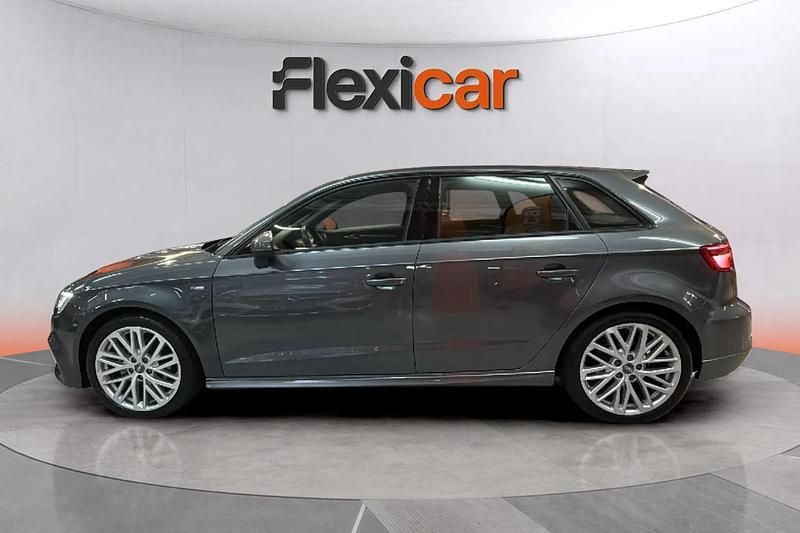 Usado Audi A3 S-Line 116 CV (85 kW) 2019 Gris Berlina