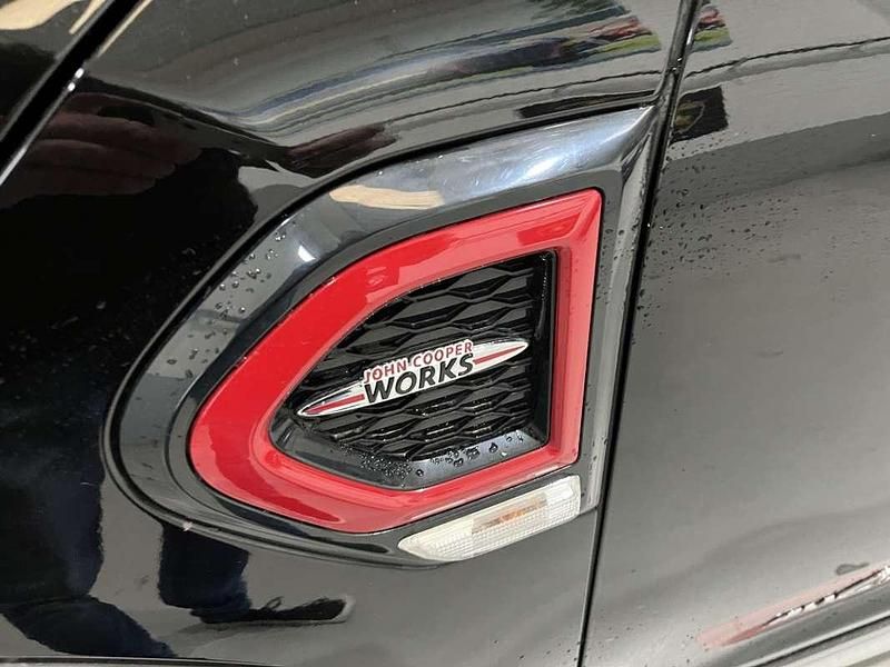 Usado Mini John Cooper Works Countryman 231 CV (169 kW) 2019 Negro SUV