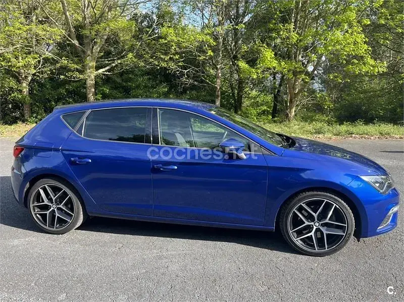 Usado Seat Leon FR 150 CV (110 kW) 2019 Azul Berlina