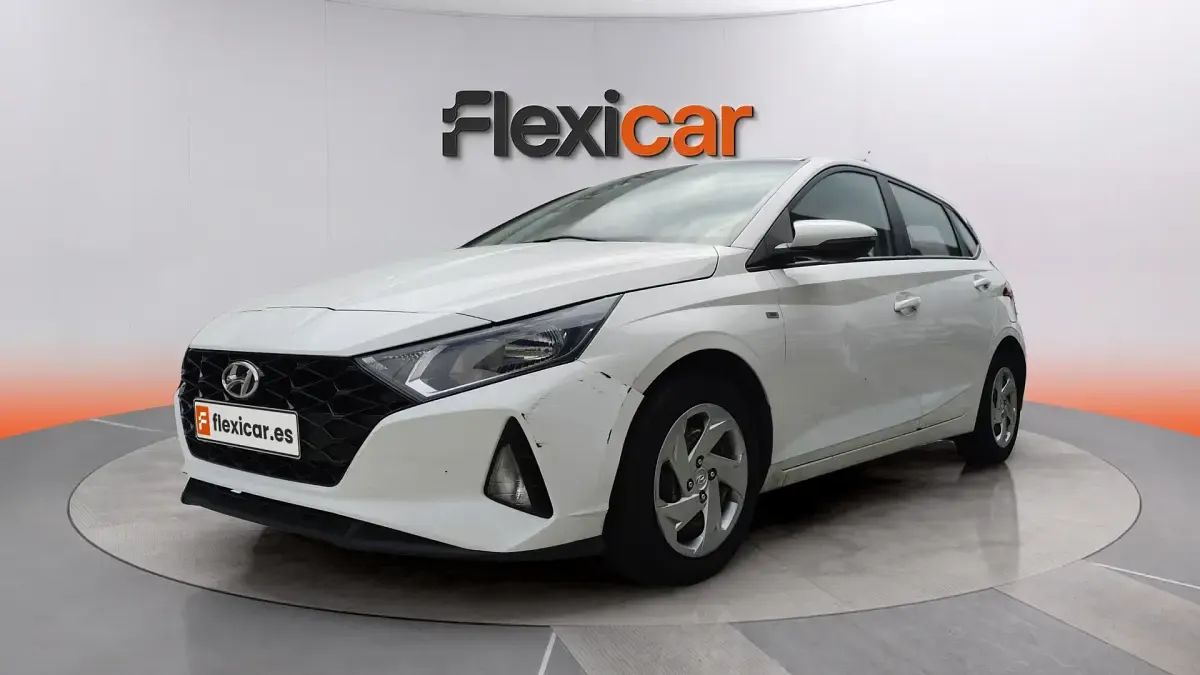 Usado Hyundai i20 101 CV (74 kW) 2021 Blanco Utilitario