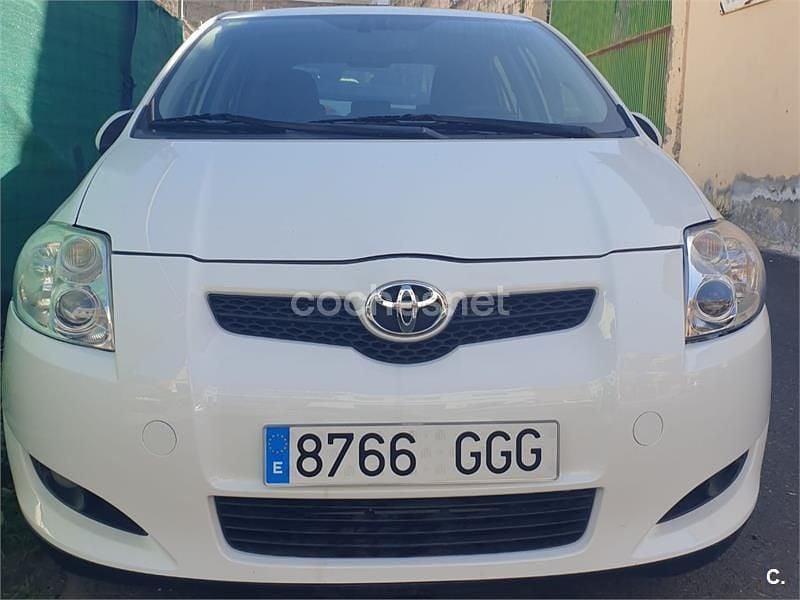 Usado Toyota Auris Sol 124 CV (91 kW) 2008 Blanco Utilitario