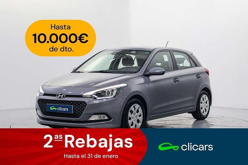 Gris Usado 2015 Hyundai i20 Utilitario | 8890 € (Precio justo) - Imagen 1/4